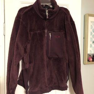 Mountain hardware jacket